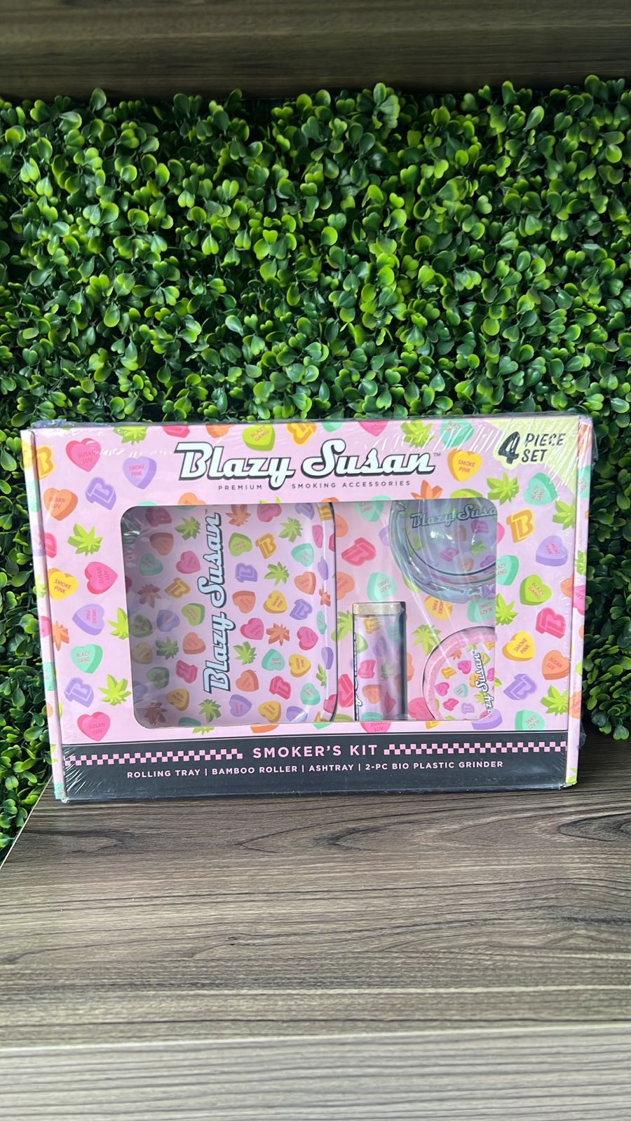 BLAZY SUSAN KIT CANDY