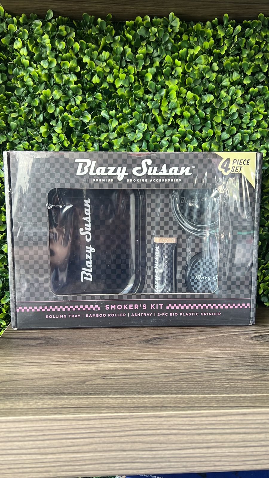 BLAZY SUSAN KITNEGRO CABRON