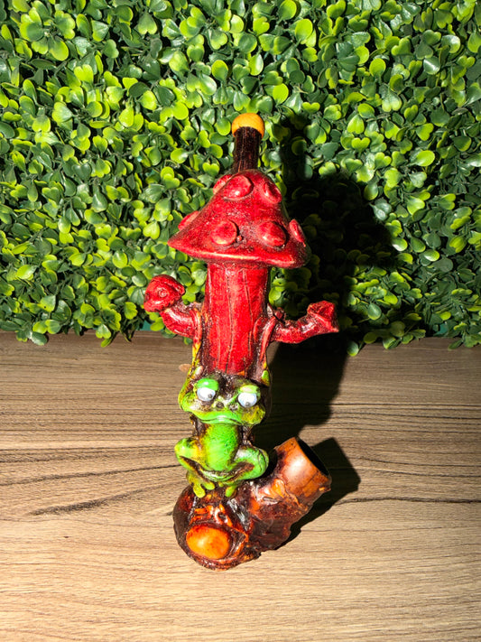 HAND CRAFTED MEDIUM PIPE- 3 SHROOM FROG