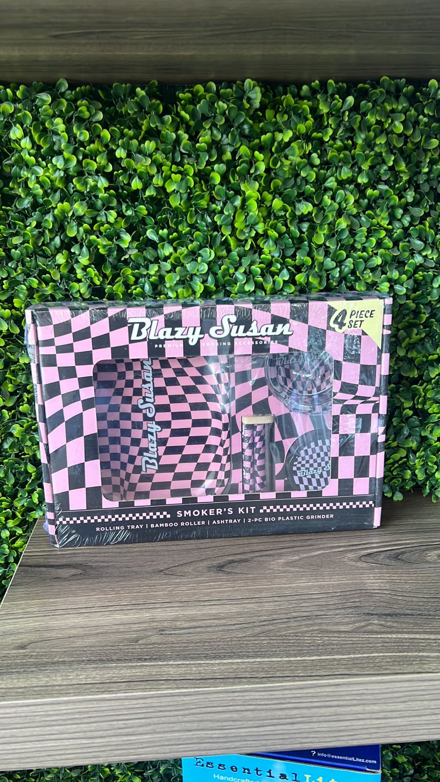 BLAZY SUSAN TRIPPY CHECKERS