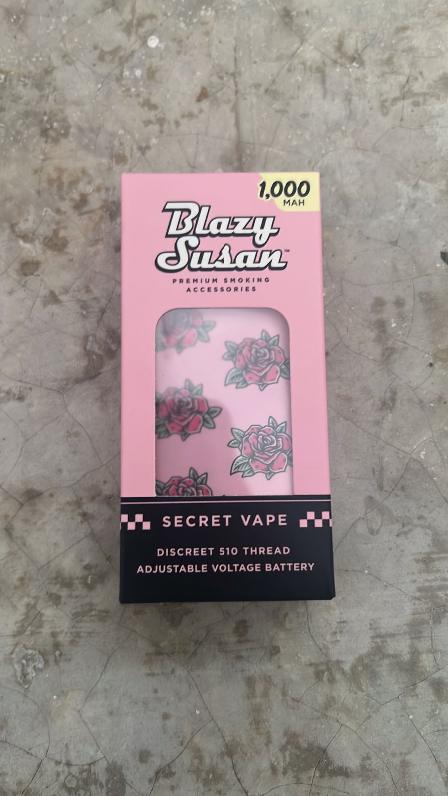 BLAZY SUSAN BATERY SECRET VAPE