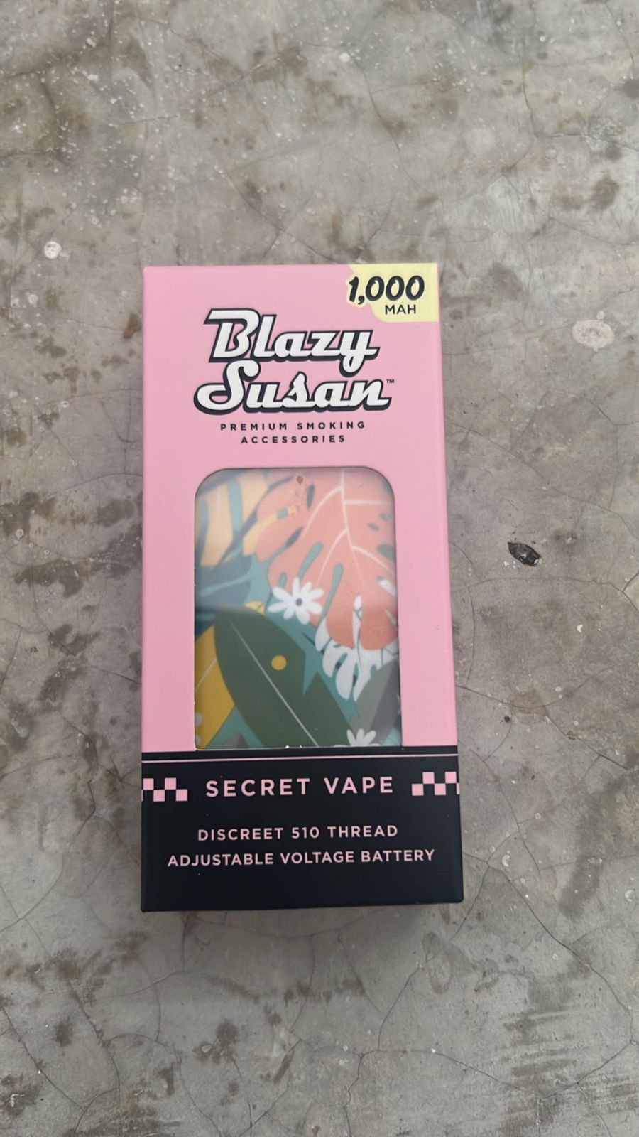 BLAZY SUSAN BATERY SECRET VAPE