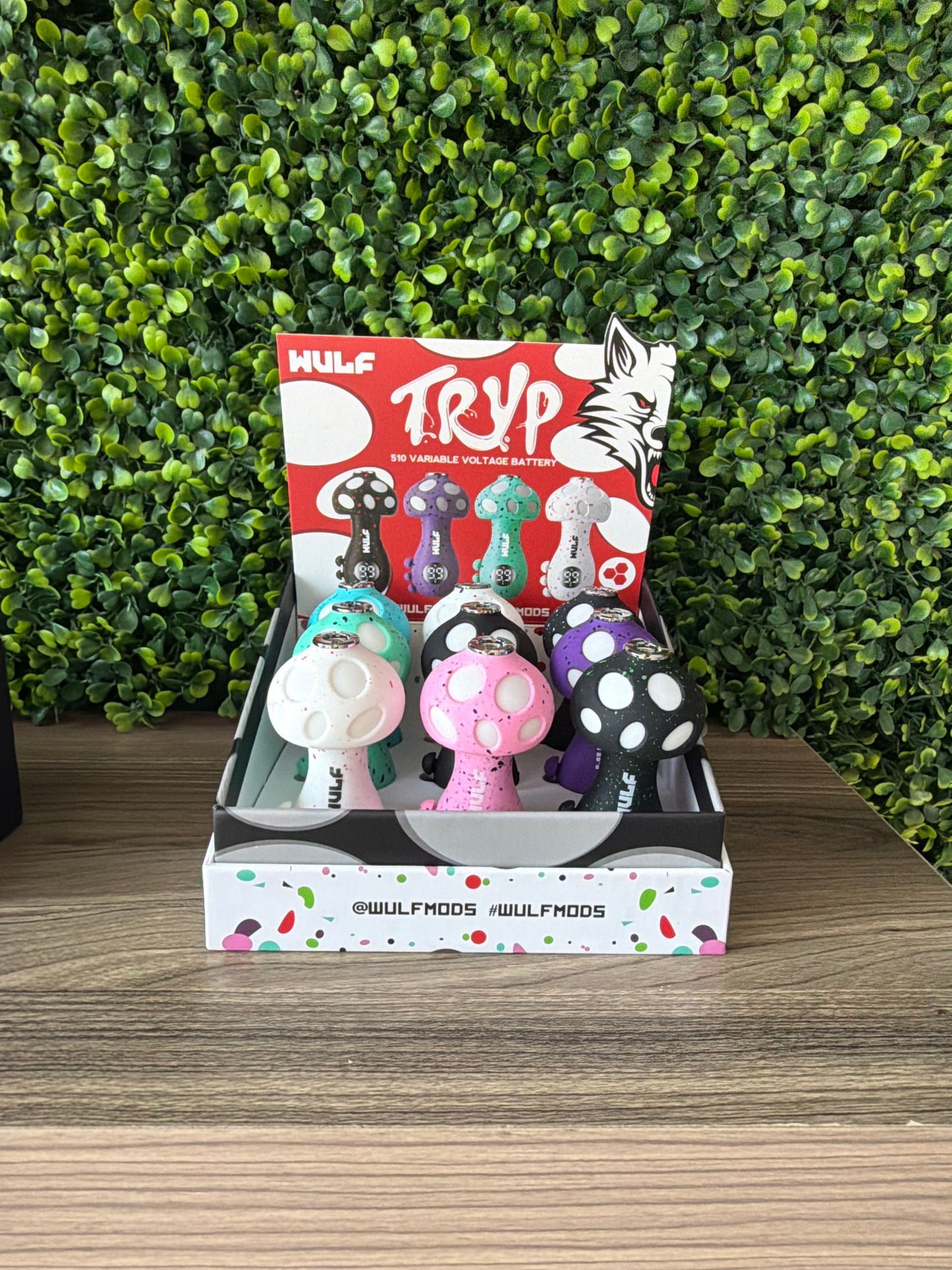 Wulf TRYP Mushroom Shaped Variable Voltage Battery 9pk Display