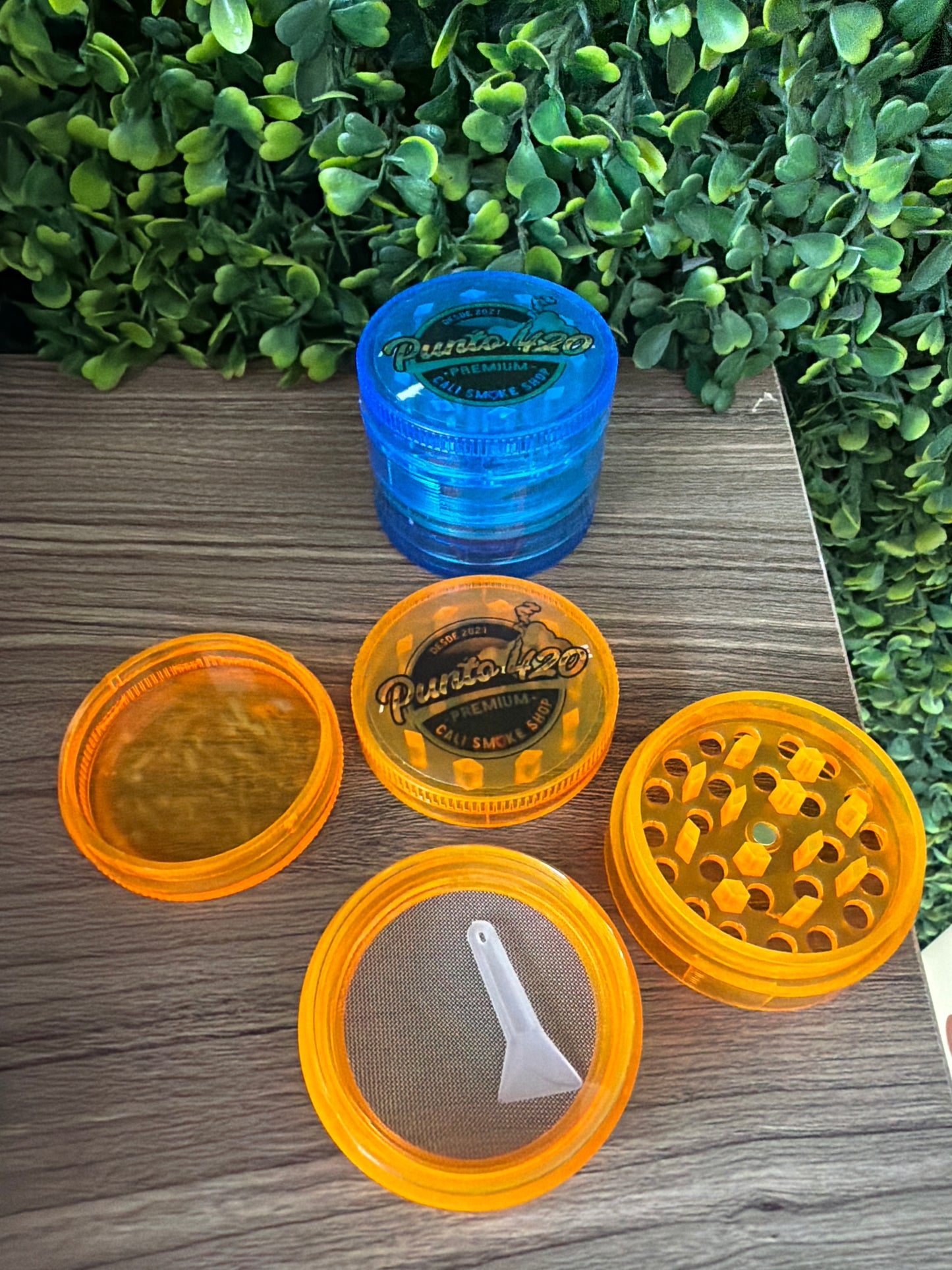 HUMAN GRADE PLASTIC COLORS 1A